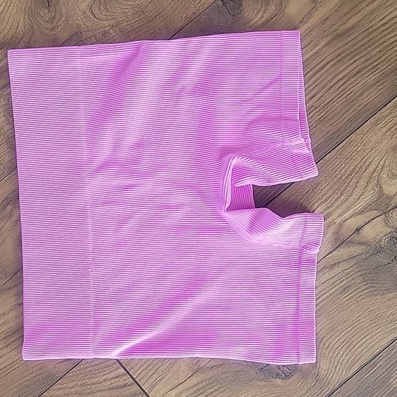 Wild Fable High-Rise Seamless Ribbed Bike Short Womens Sze S Vibrant Purple - Picture 4 of 4